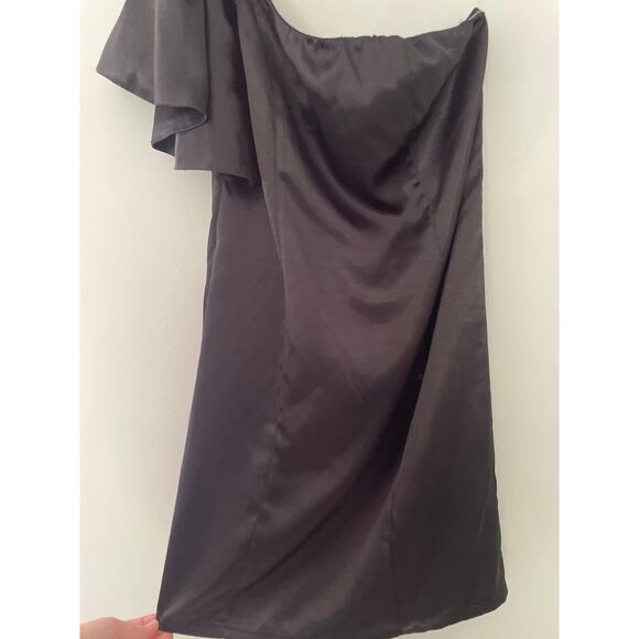 NWT Lulus Black Satin One Shoulder Ruffle Mini Dress Size Large - Picture 7 of 11